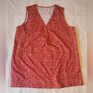 NWOT Womens Red and White Top